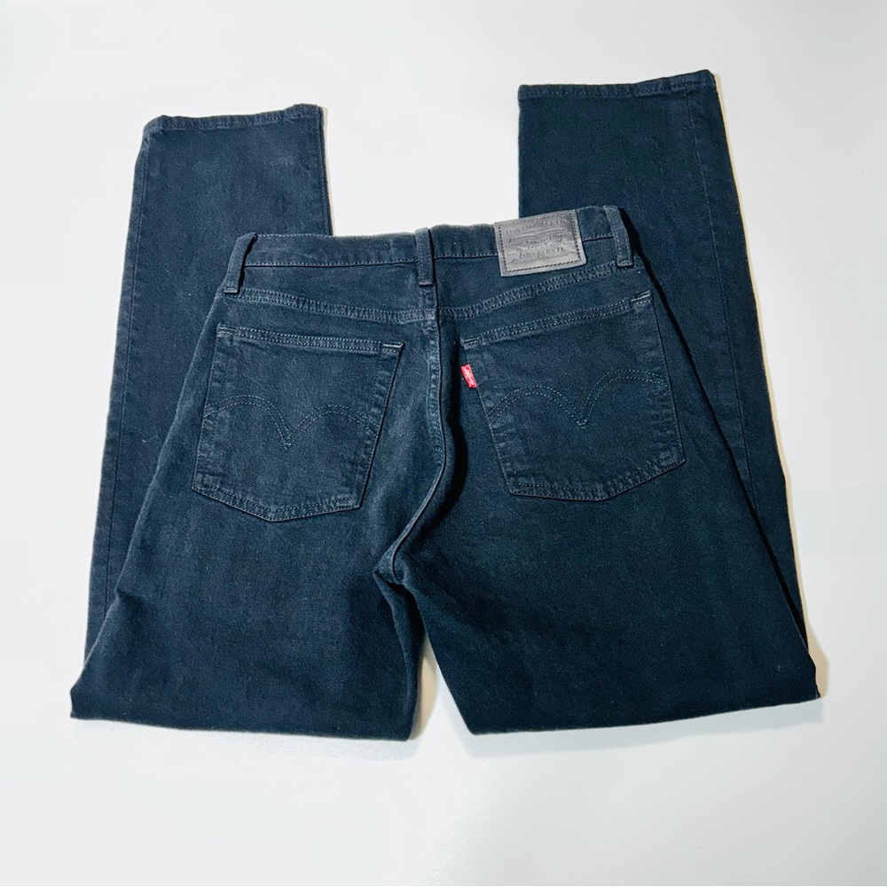 Levi's jeans Wedgie Straight leg jeans buttonfly stretchy black women size 26